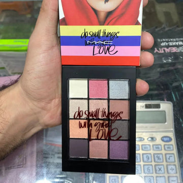 Mac 12 Colors Eyeshadow Palette